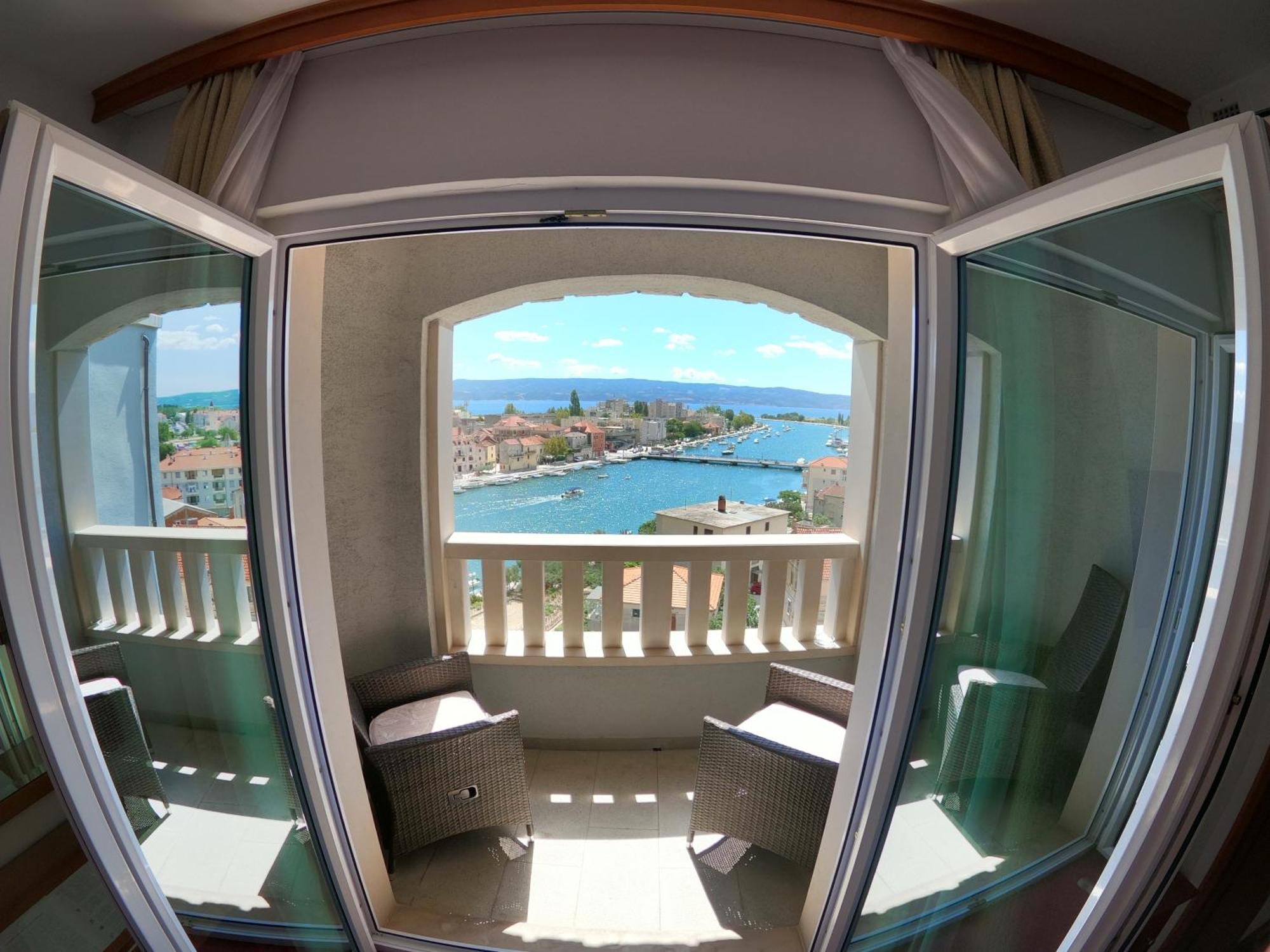 Hotel Villa Dvor (Adults Only) オミシュ 部屋 写真